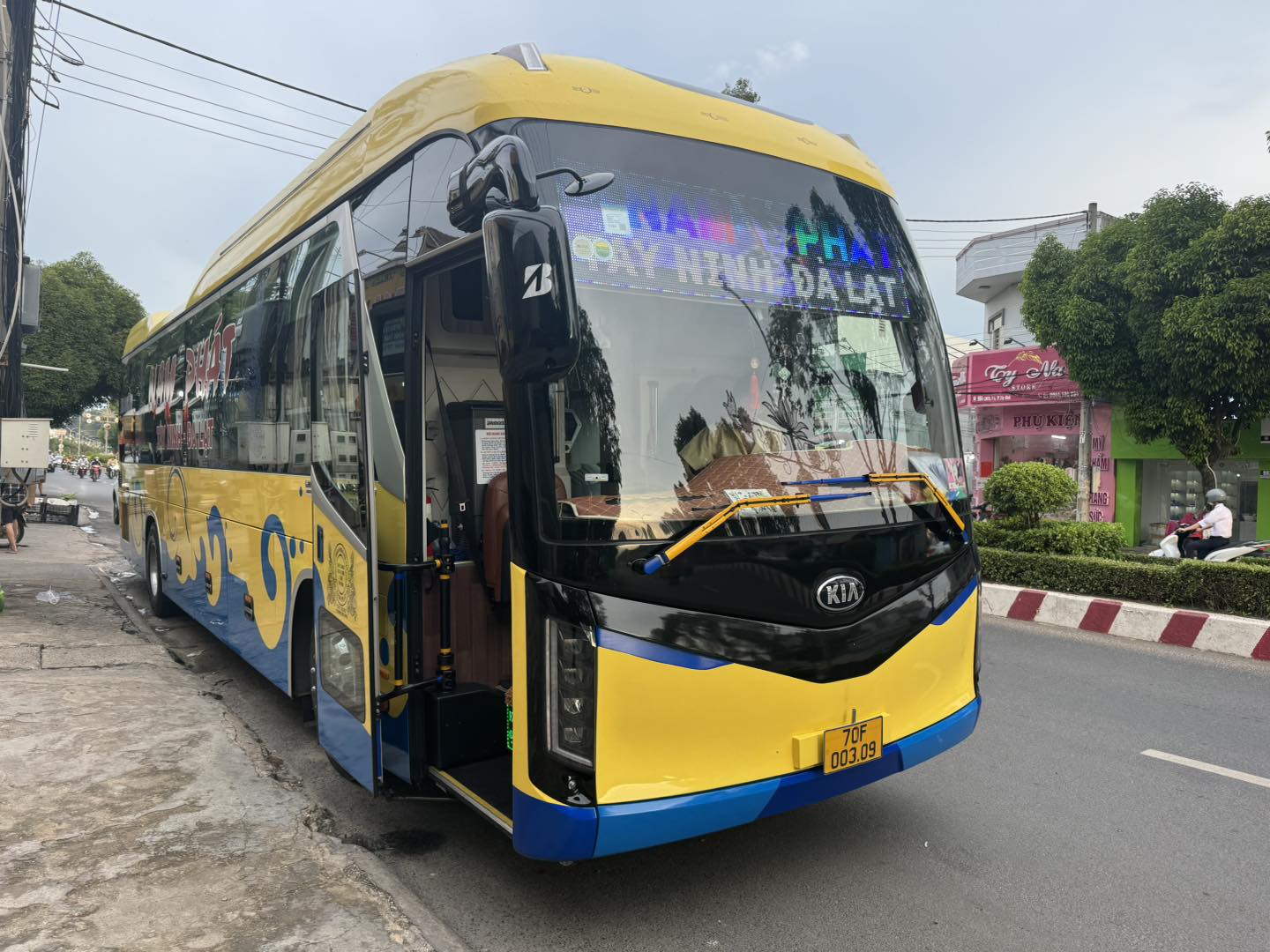 Nhà xe Nam Phát